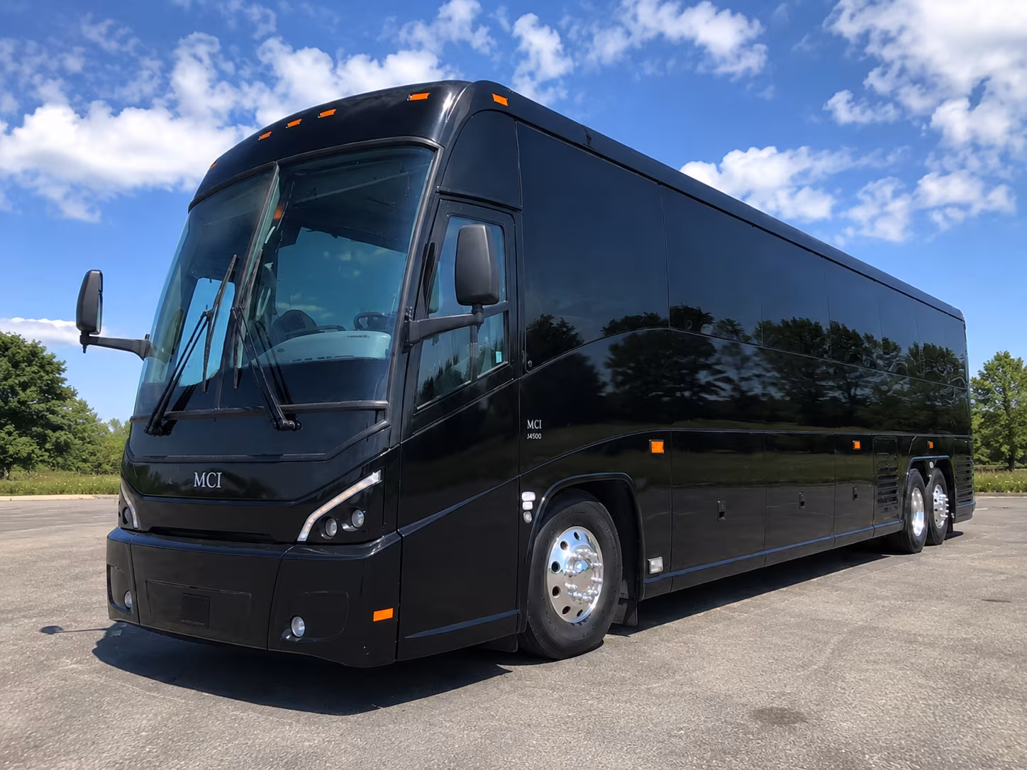 buses to baum walker stadium for razorbacks baseball season