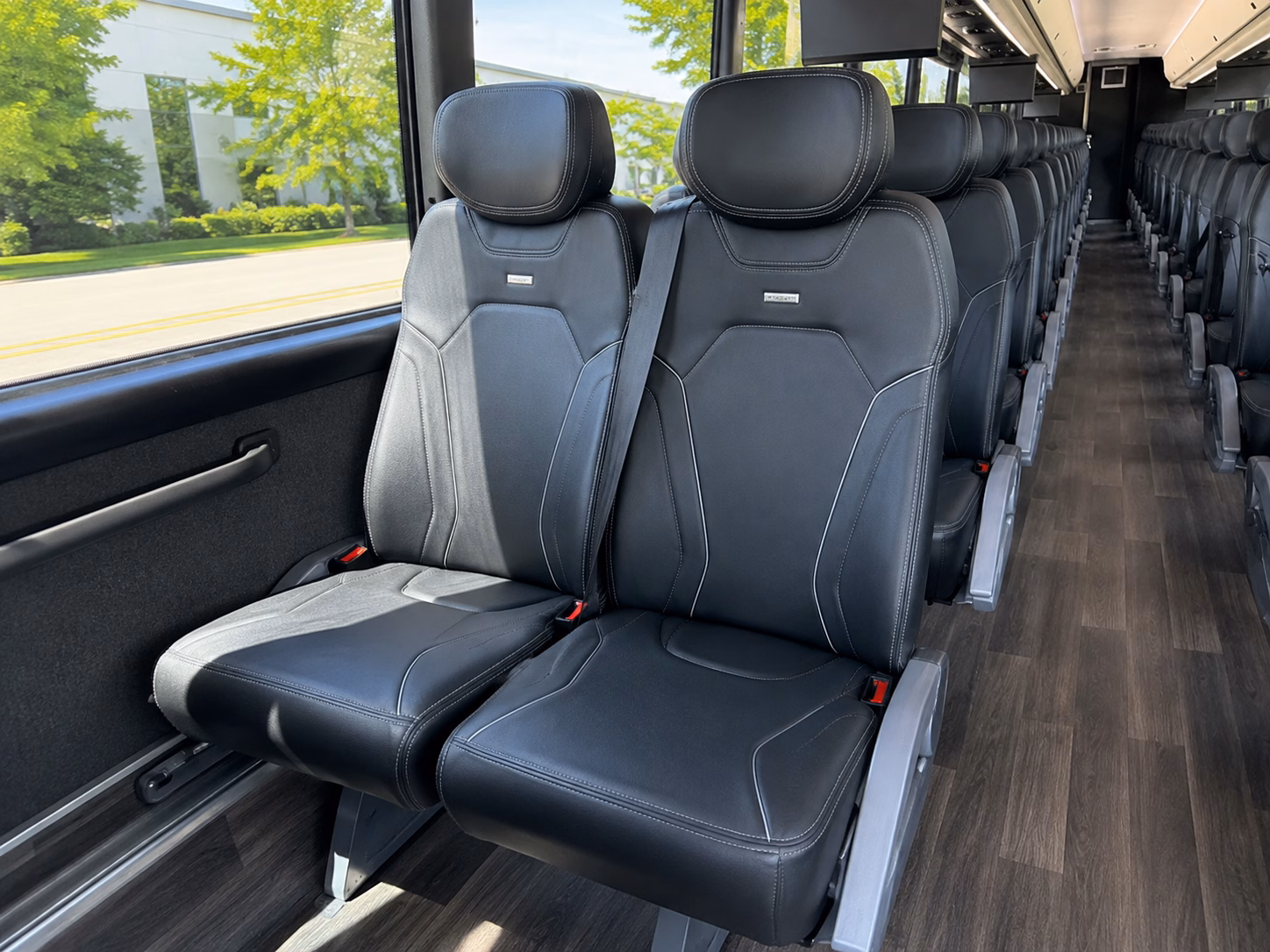 charter buses to the altus wine cluster post familie wiederkehr and mount bethel