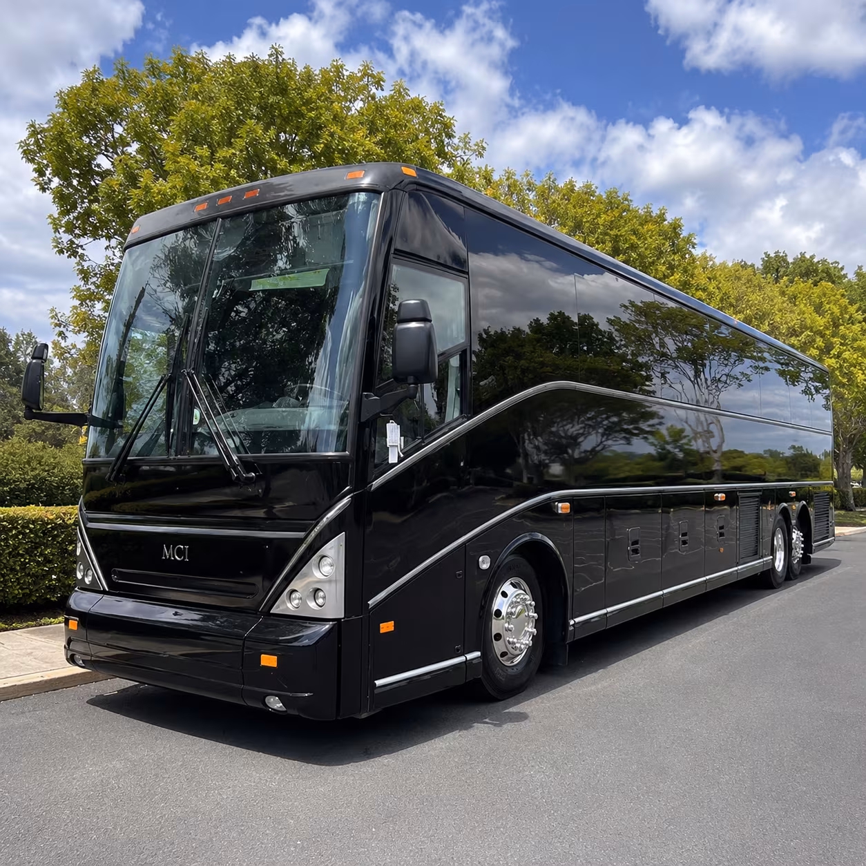 corporate event buses to crystal bridges and walmart amp