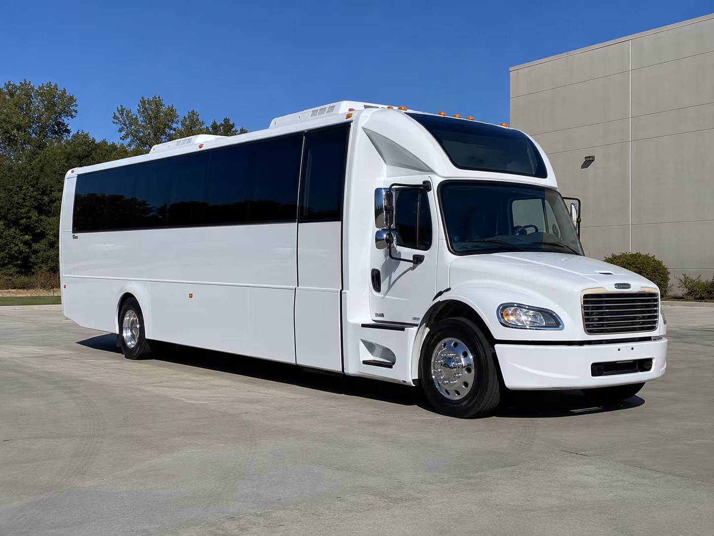 fayetteville 28 passenger party bus
