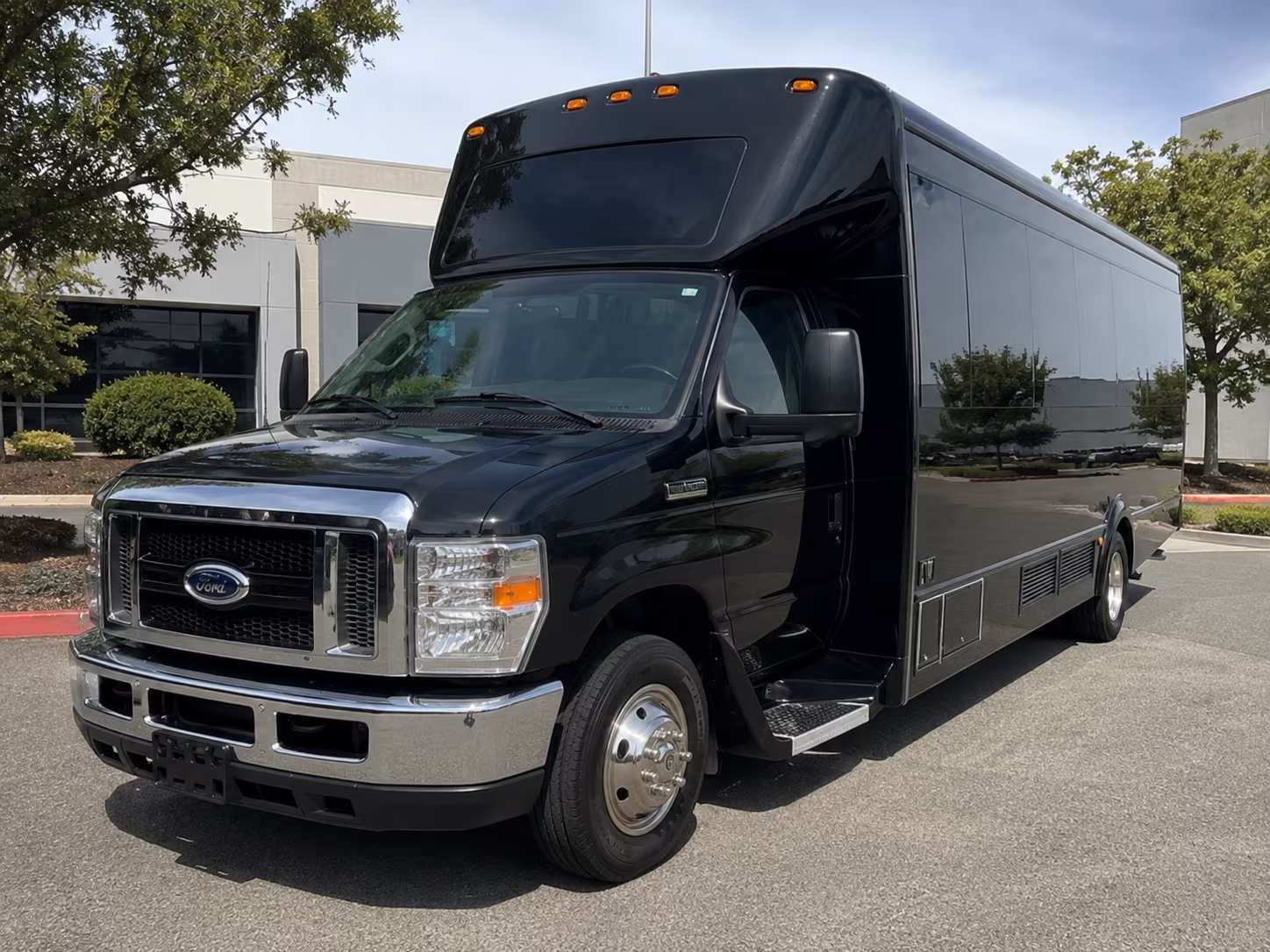 fayetteville party bus