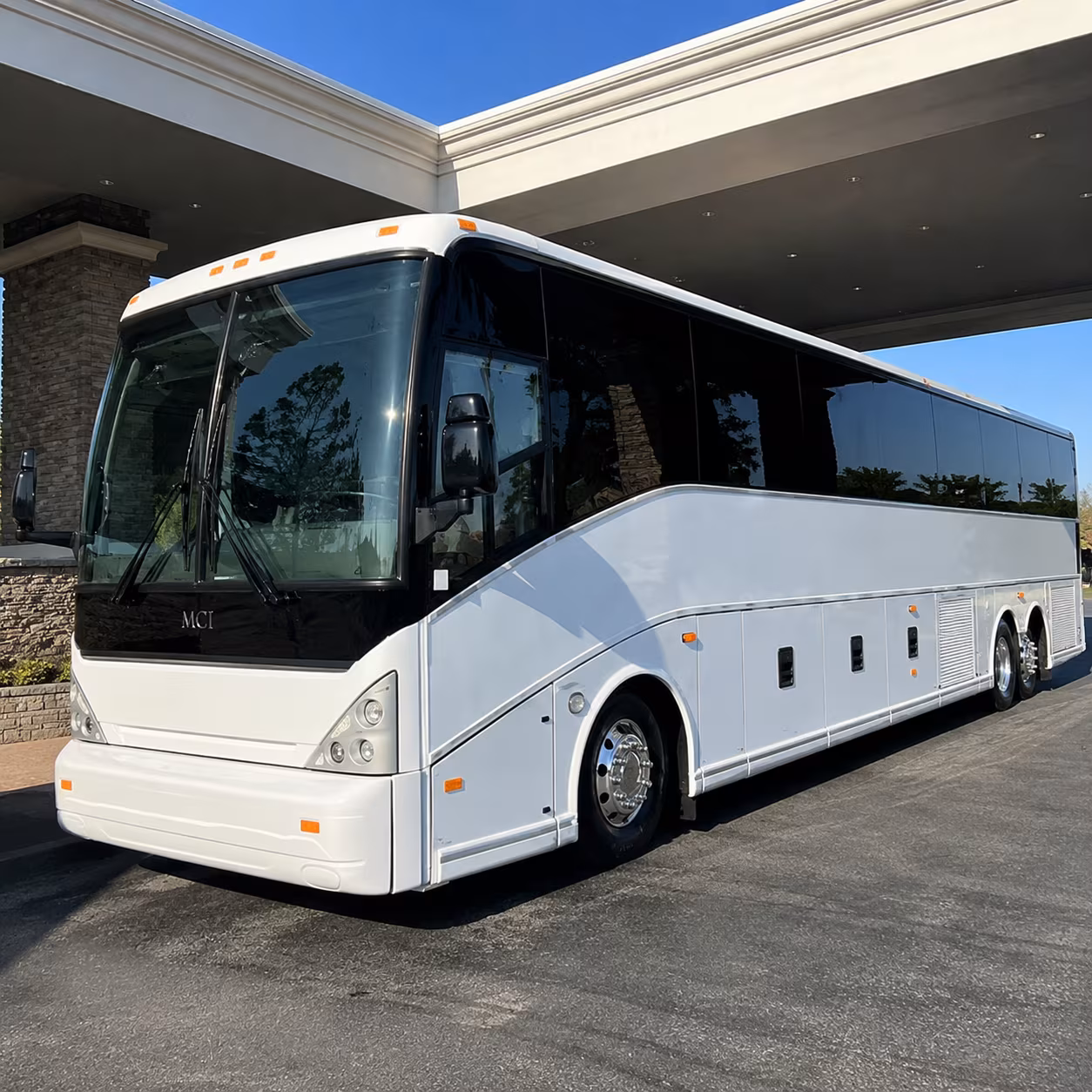 hotel to airport shuttle loops across the bentonville rogers and fayetteville corridor